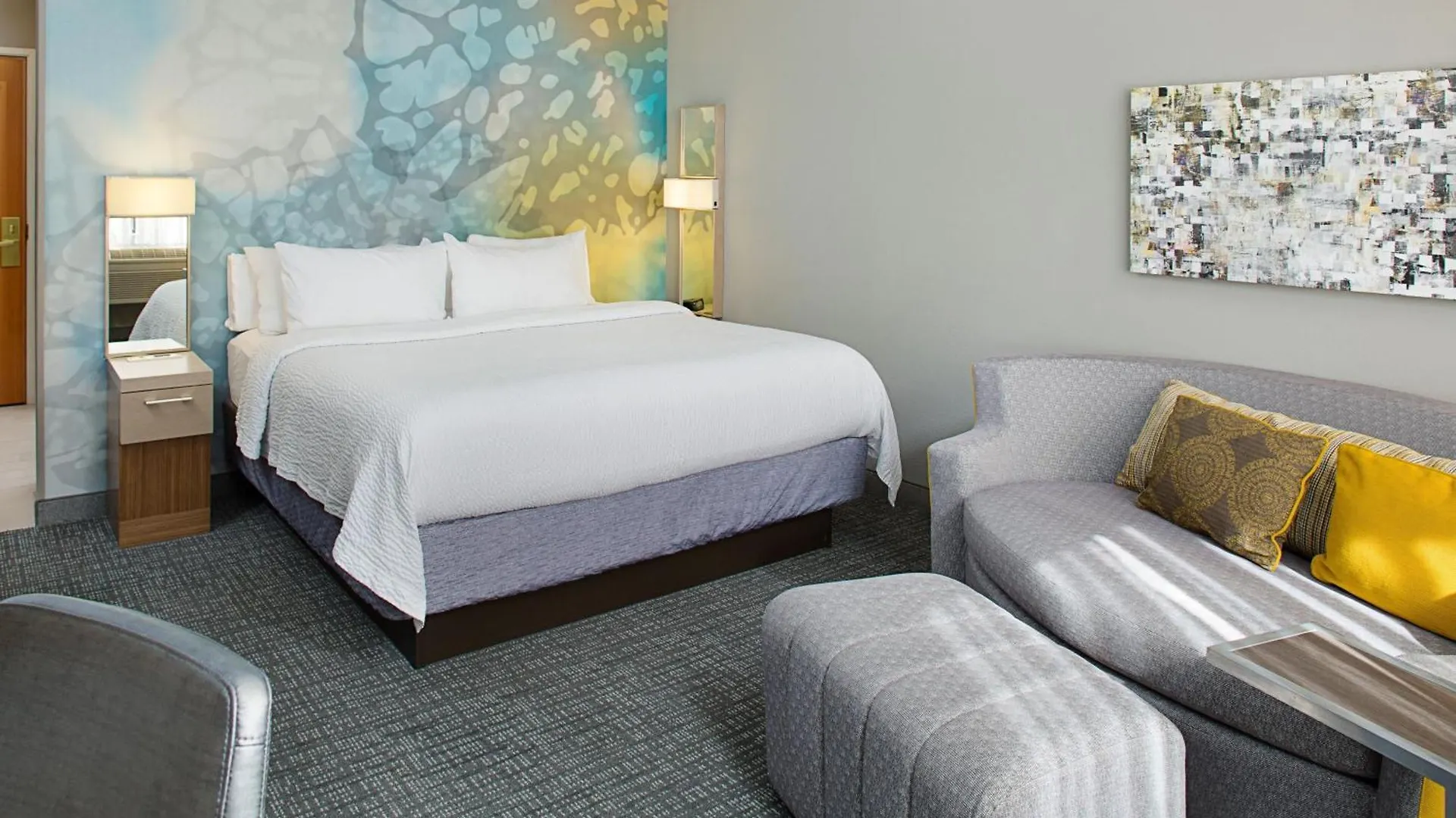 Courtyard By Marriott Sacramento Midtown Hotel