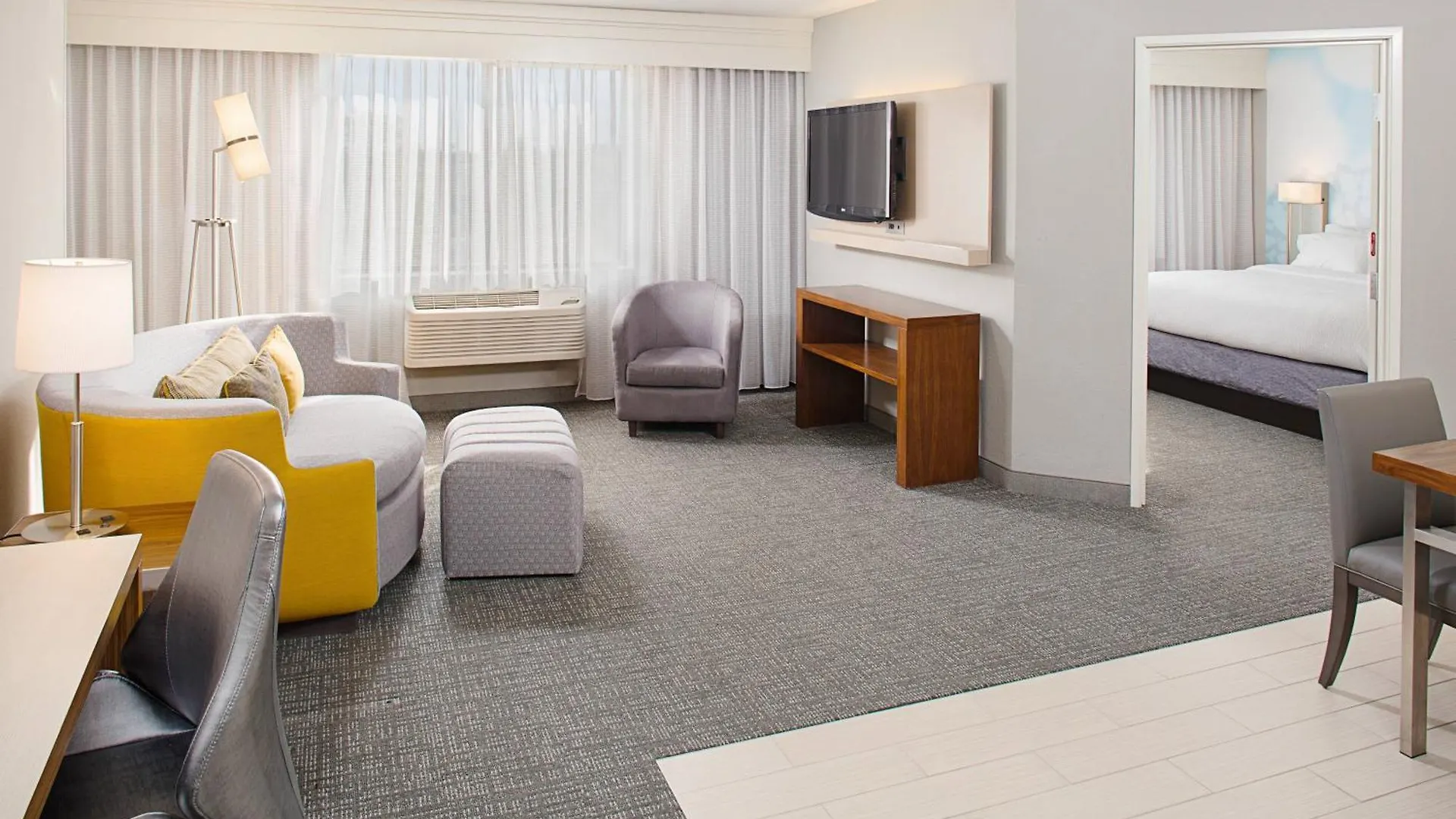 Courtyard By Marriott Sacramento Midtown Hotel