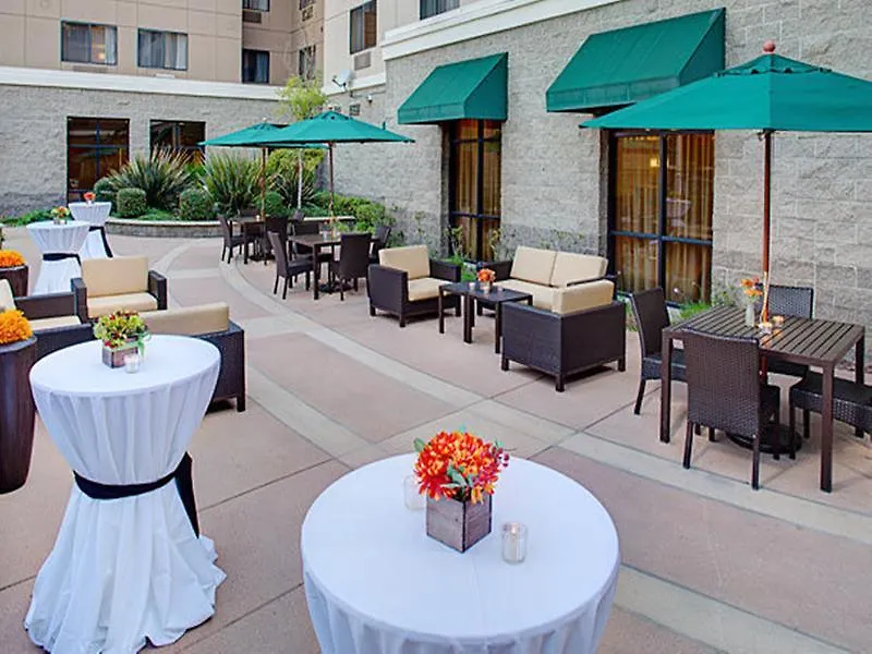 Courtyard By Marriott Sacramento Midtown Hotel